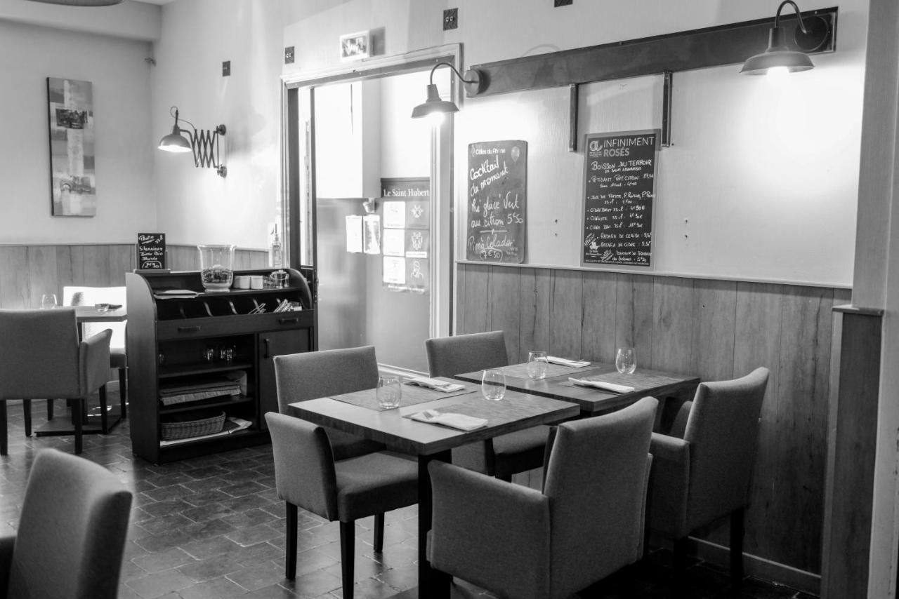 Logis Le Saint Hubert Hotel Haybes Kültér fotó
