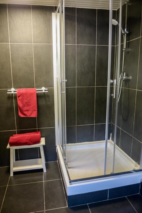 Logis Le Saint Hubert Hotel Haybes Kültér fotó