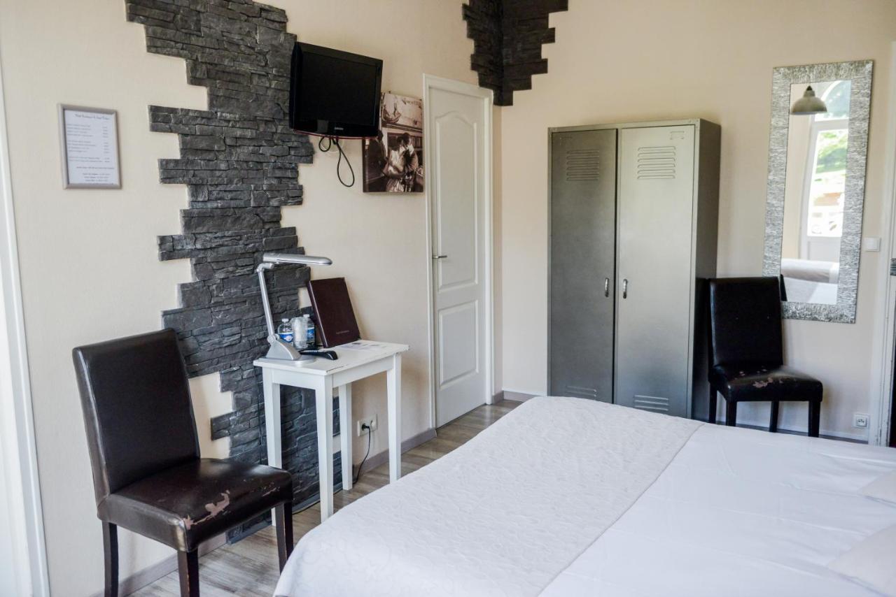 Logis Le Saint Hubert Hotel Haybes Kültér fotó